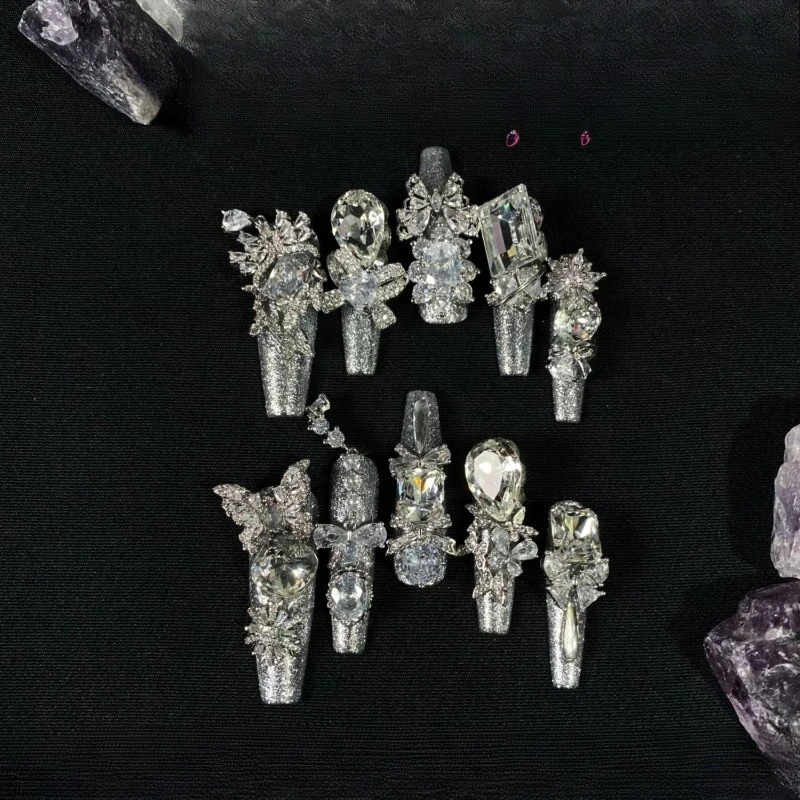 [Silver Moon] Hand-worn manicure whitening heavy industry flash silver wedding nail butterfly chain super long