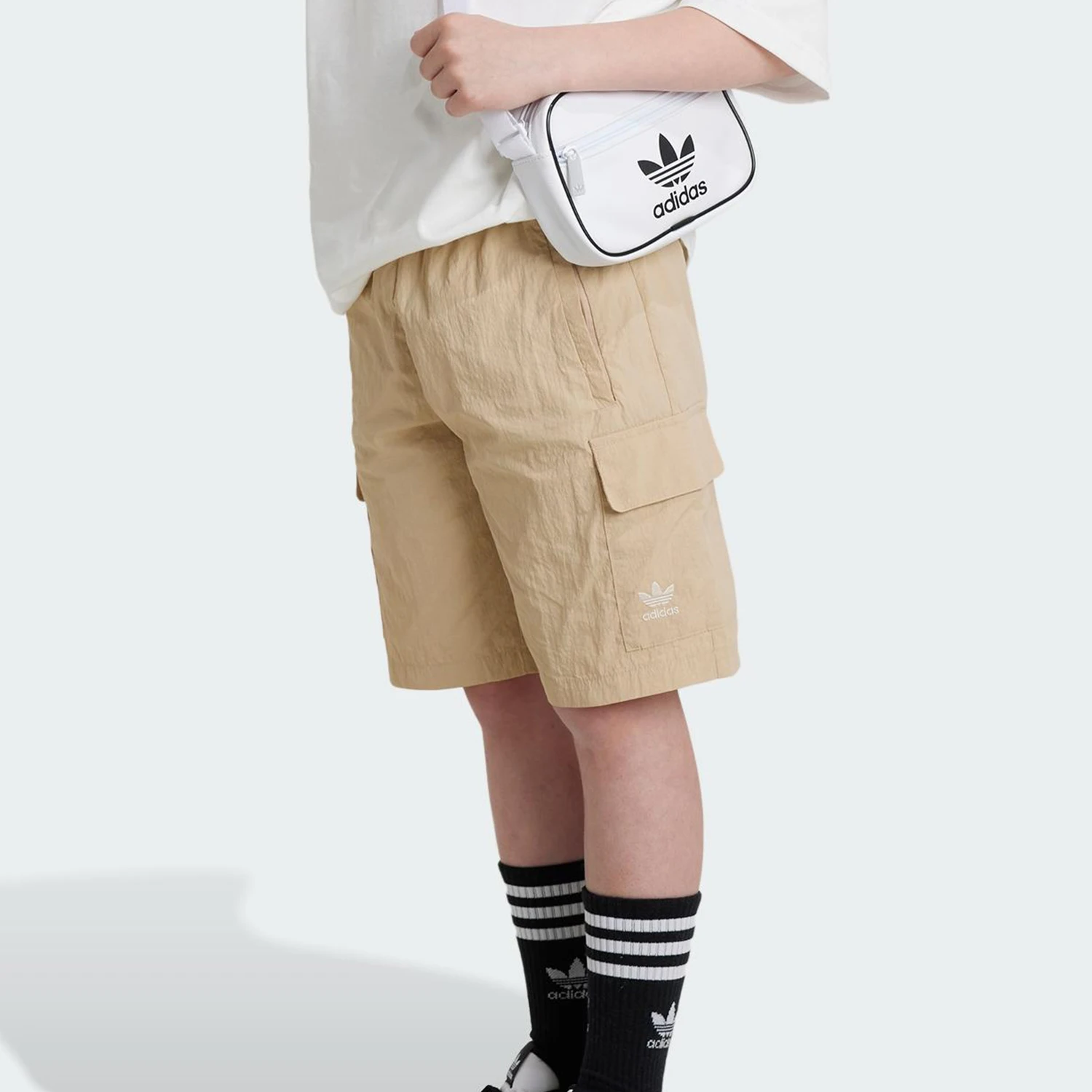 

Adidas genuine Trefoil Big Children's Workwear Multi-pocket Sports Shorts IX7598