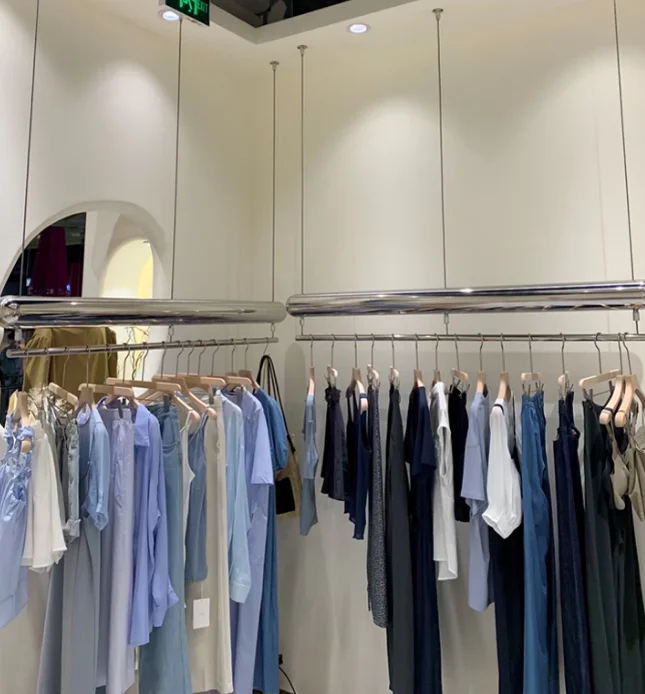 Silver Stainless Steel Wire Hanger for Clothing Store Wall-Mounted Children's Wear Side-Hung Acrylic Display Stand