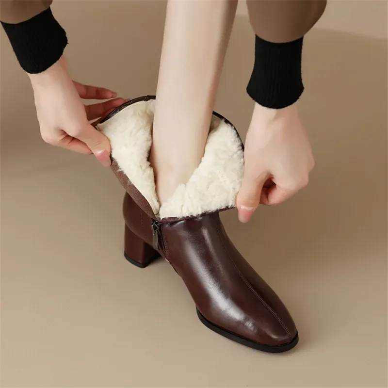 2023 New Autumn Split Leather Women Boots Square Toe Boots for Women Winter Boots Women Concise Knight Boots Black Short Boots