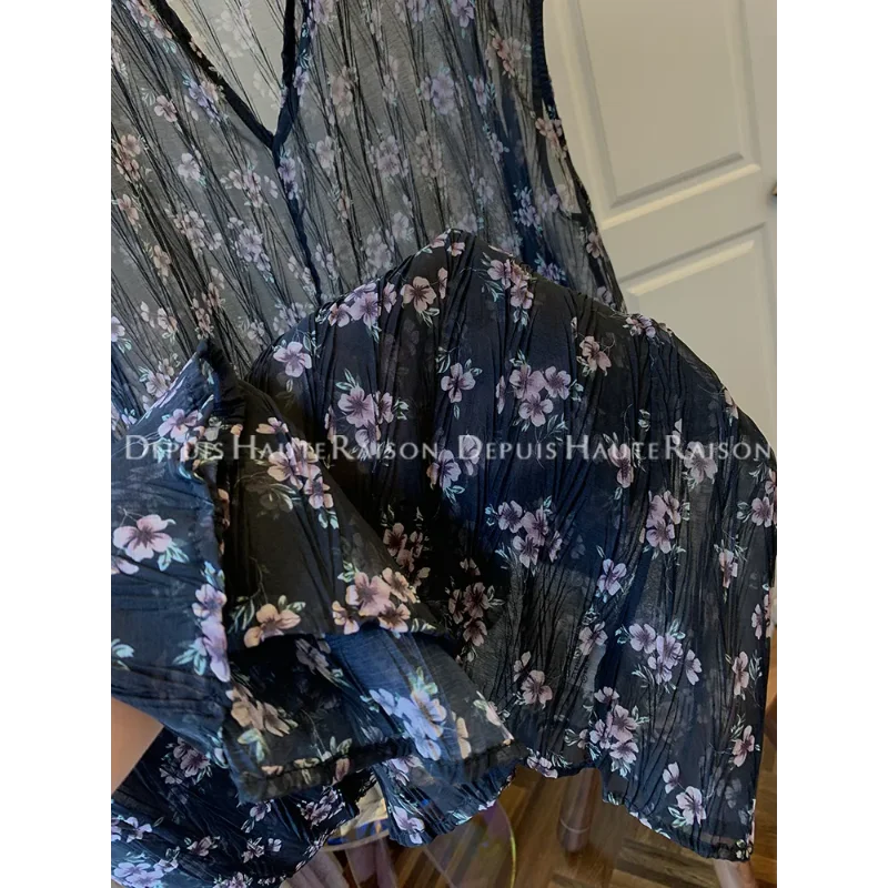 ชุดเดรสคอวีผ่าข้างลายดอกไม้จีบระบายสำหรับผู้หญิง ชุดคลุมกันแดดทันสมัย