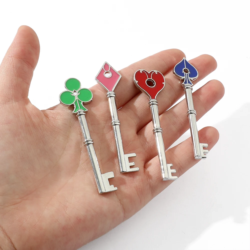 4 قطعة/المجموعة لعبة الشرور المقيم المفاتيح الشرطة أوراق اللعب شارة RPD ساحة البرقوق المعلقات كيرينغ لمحبي تأثيري جمع هدية