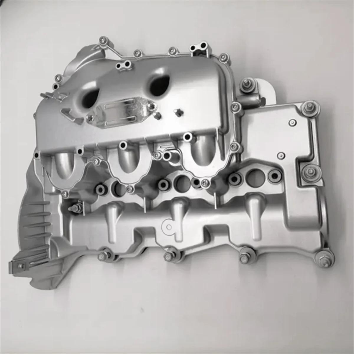 Car Left Engine Valve Cover Intake Manifold Cover LR105956 LR057379 for Land Rover 3.0 TDV6 Discovery 4