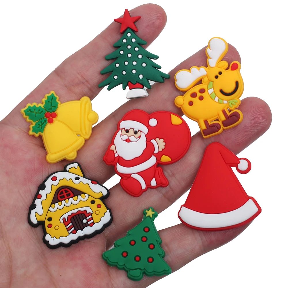 Single Sale Christmas Series Xmas Tree Shoe Charms Accessories Decorations PVC Classic Clog Buckle for Kids Party Xmas Gifts