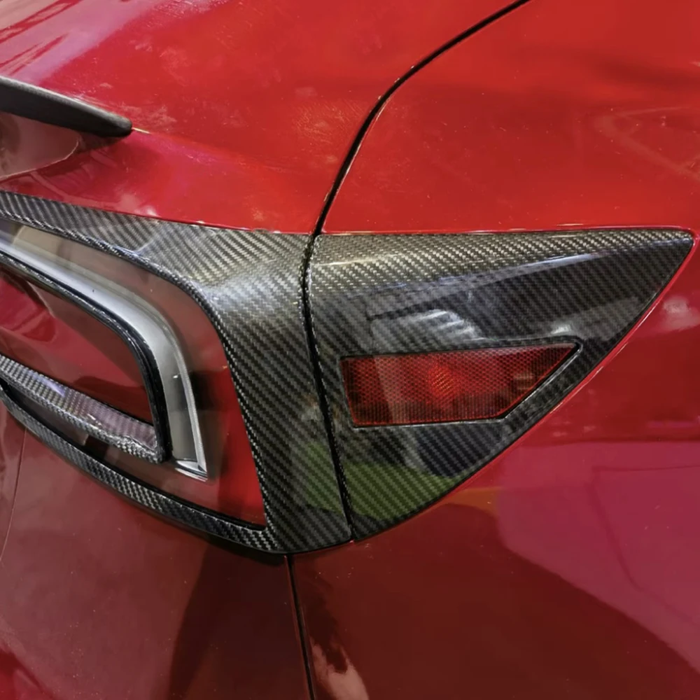 

Натуральная наклейка на порт зарядки из углеродного волокна, декоративная наклейка на внешнюю крышку топливного бака автомобиля Tesla Model 3 Highland 2024.
