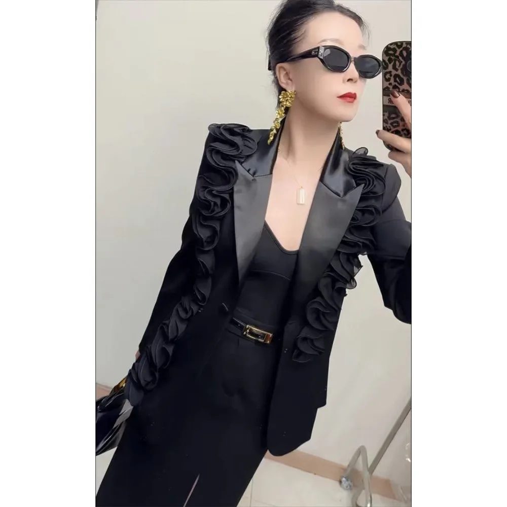 2026 New Suit Top Femininity Exquisite Heavy Industry Three-Dimensional Flower Blazer Tide Black Outcoat Fashion