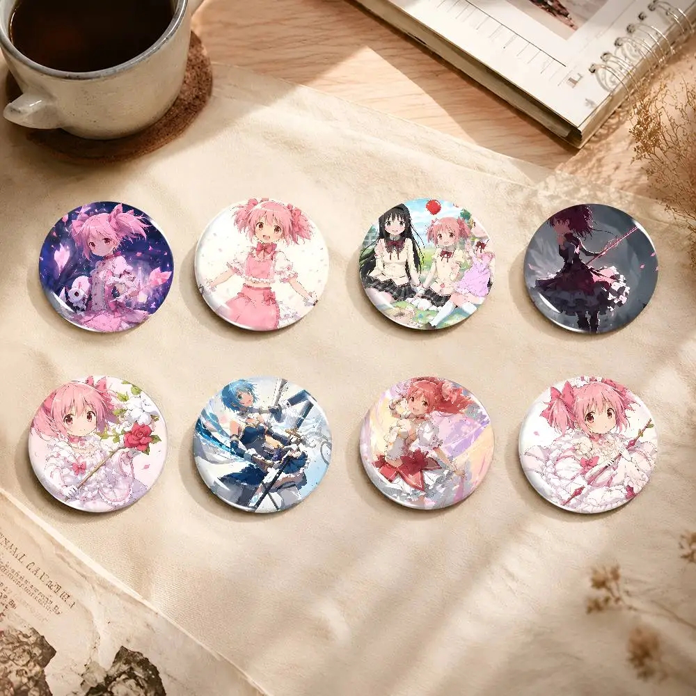 Épingles Puella Magi Madoka Magica, broches de dessins animés, badges cadeaux, vêtements, sacs à dos, papeterie, accessoires