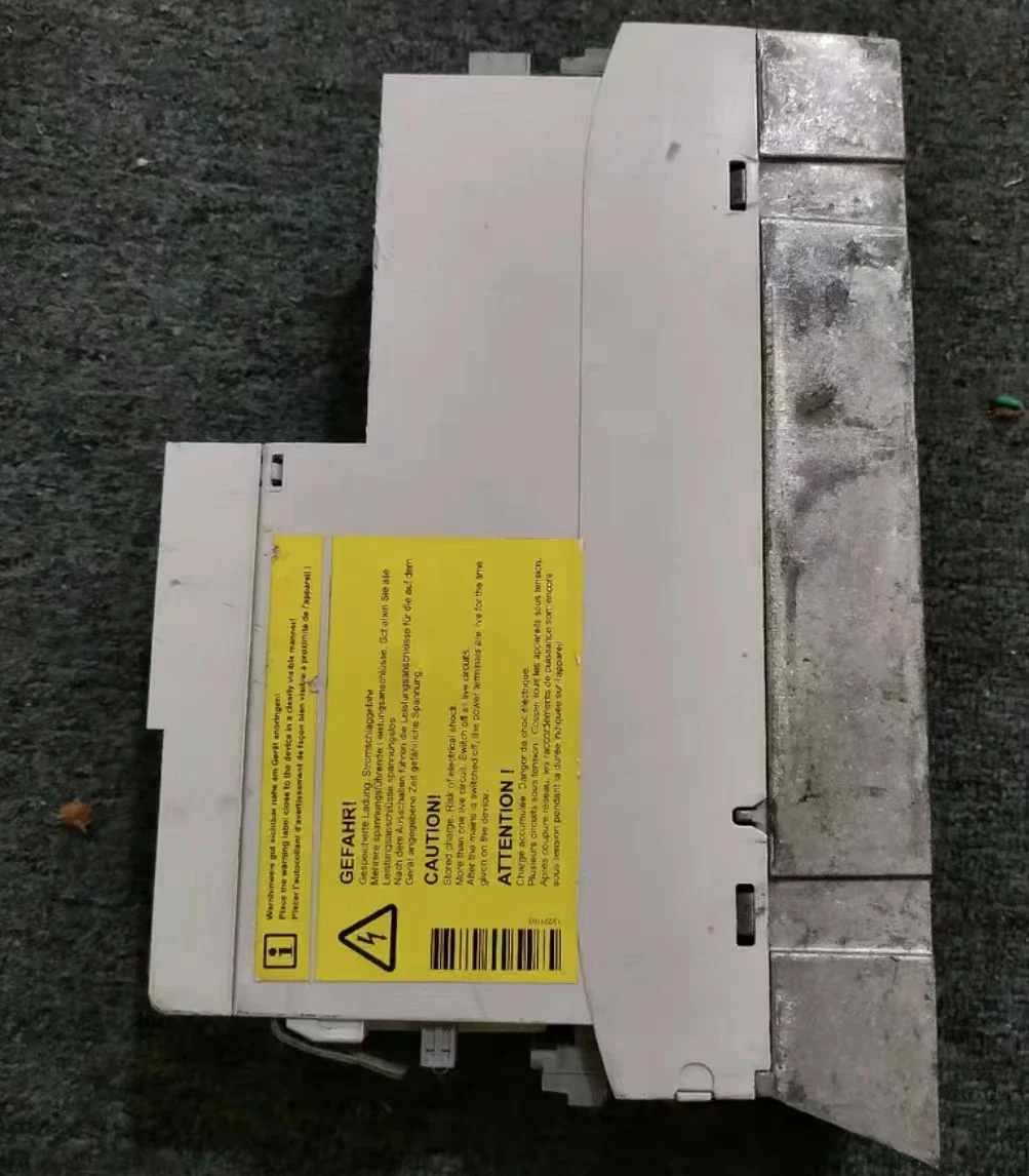 Used 8400 inverter, E84AVSCE3024VXS, 3KW 380V, function package