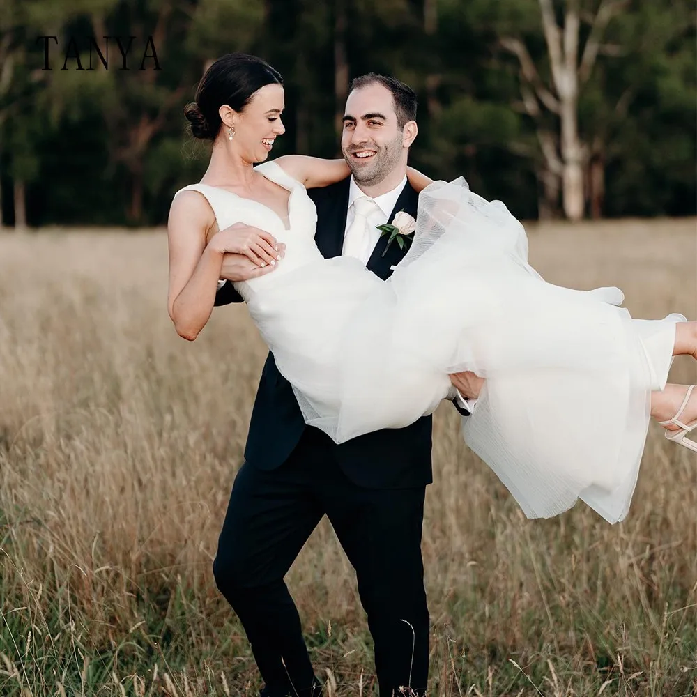 Elegante vestido de novia de tul suave sin mangas con cuello en V profundo, línea A, tren de barrido, vestido de novia Simple para sesión de fotos, TSWD360