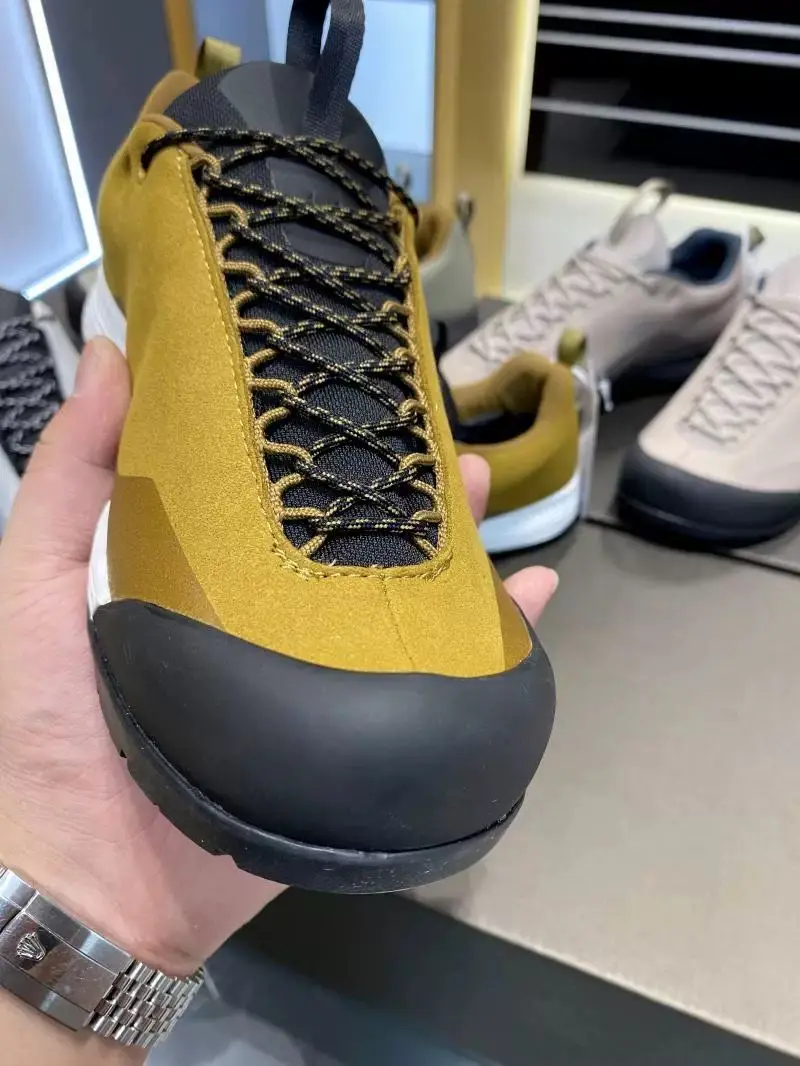 Hiking Outdoor Shoes Comfortable Non-slip Fishing Shoes Designer Sneakers Mens Climbing Shoes Top Quality