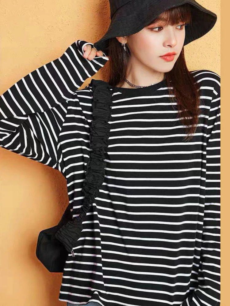 

Tshirt Striped Woman T-shirt Black Tee Loose Top for Women Simple Cheap Stylish Clothing Aesthetic 2024 New in Alt with Sleeves