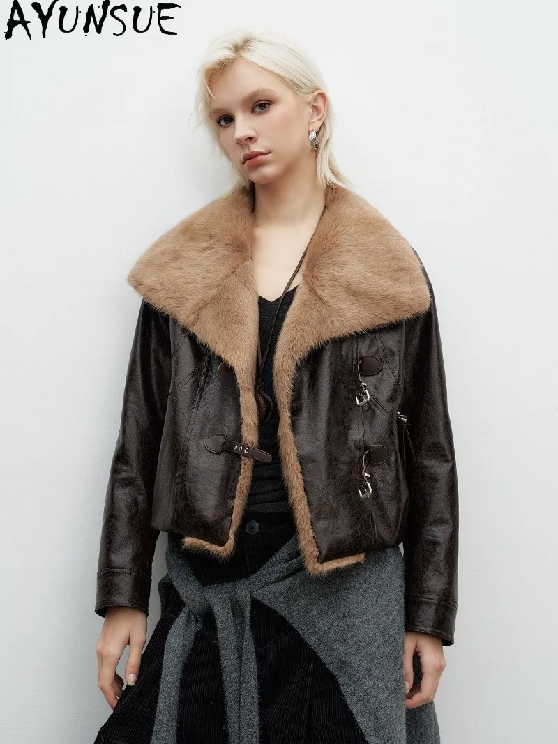AYUNSUE White Goose Down Winter Jacket Real Muskrat Fur Lapel Collar Coat Warm Winter Clothing Short Length Loose Fit Clothes