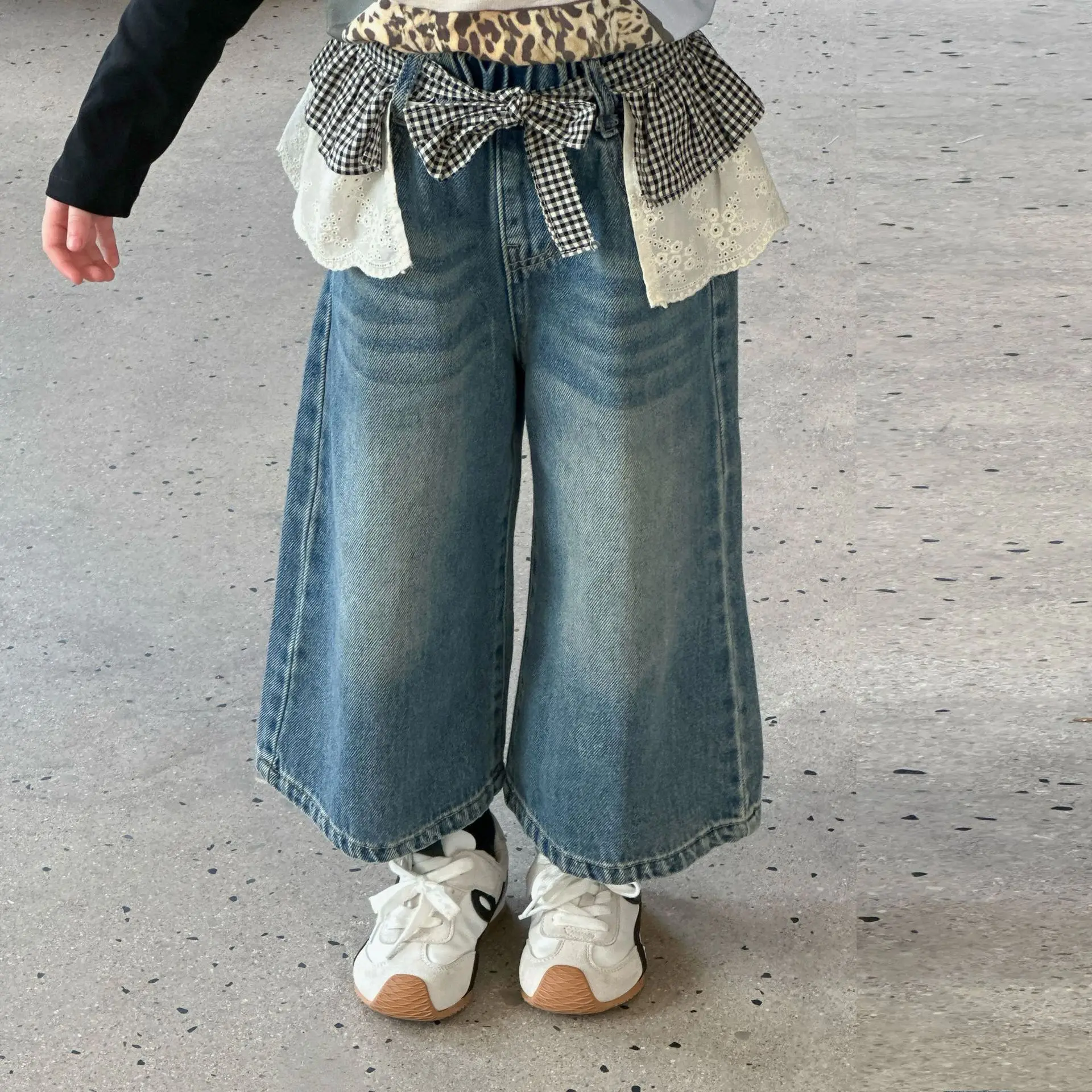 

Корейские джинсовые прямые брюки для девочек, весна-осень 2024, новые модные повседневные брюки для девочек, универсальные джинсы для девочек