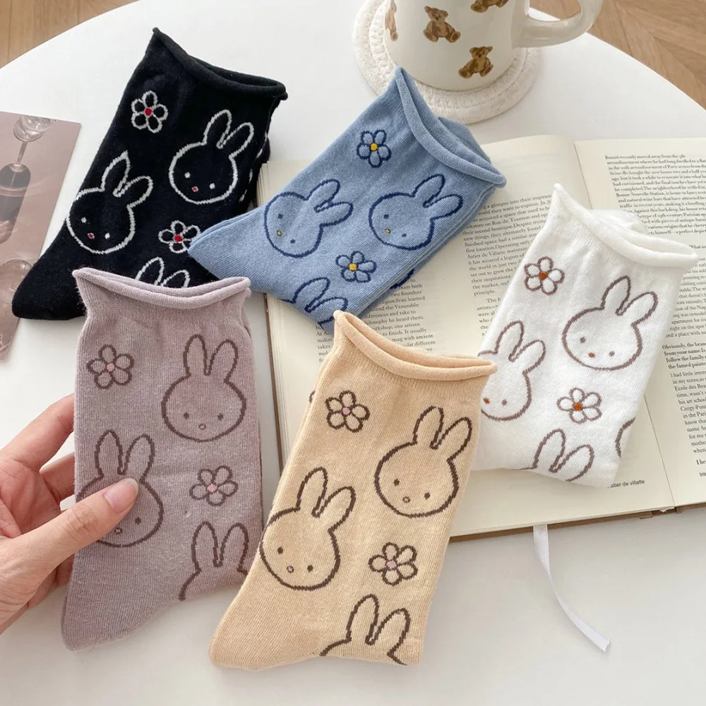 5 paar Nette Lustige Cartoon Kaninchen Frauen Socken Tier Druck Street Style Mode Mittleren Rohr Socken Lange Herbst Winter Frau socken – Detail 2