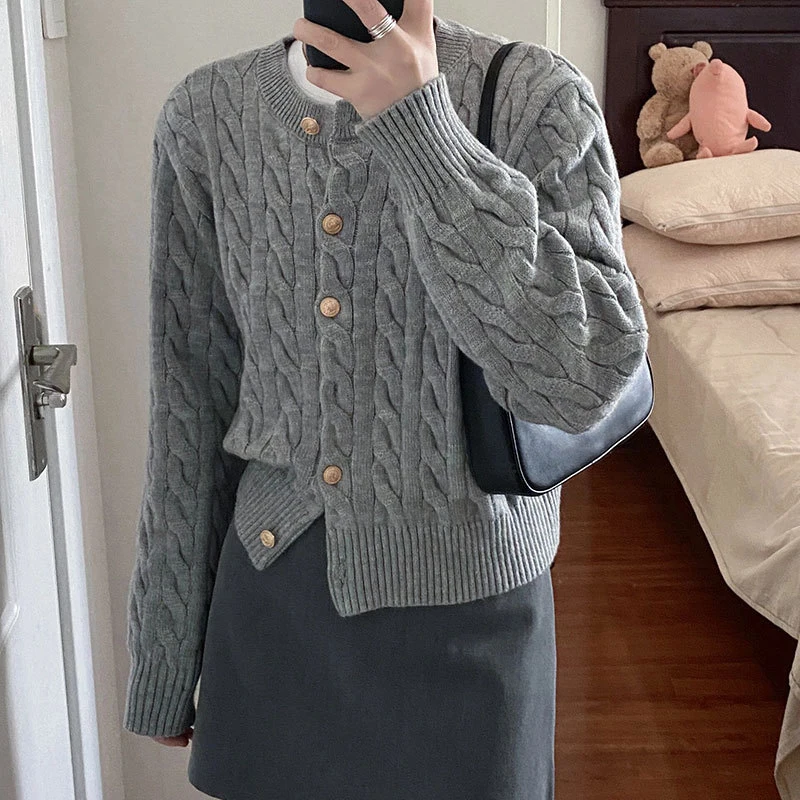 

GELITAYIN Fashion Elegant Solid Cardigan Sweater Women Autumn Long Sleeve Warm Knitted Sweaters Coat Vintage Casual Female Knitw