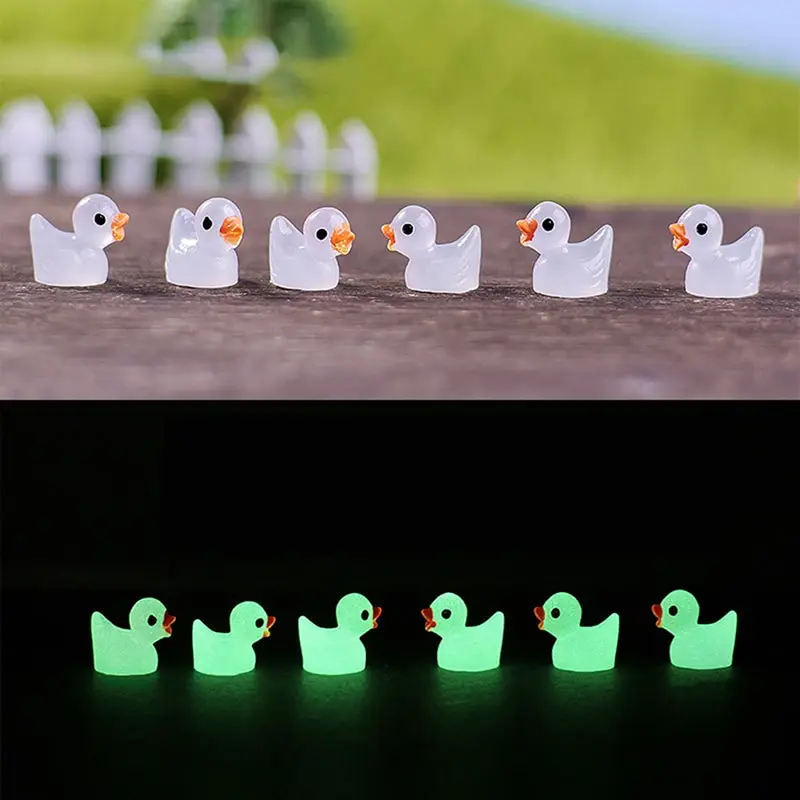 10PCS Mini Luminous Resin Ducks Glow in The Dark Miniature Ornament Tiny Ducks For DIY Garden Dollhouse Duck Accessories