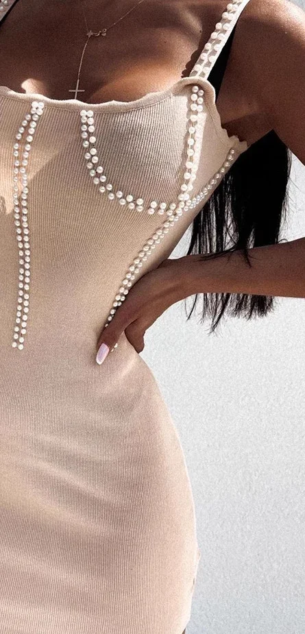 Mulheres sem mangas bodycon mini vestido de cintura alta sexy magro pérola miçangas vestido de pescoço quadrado