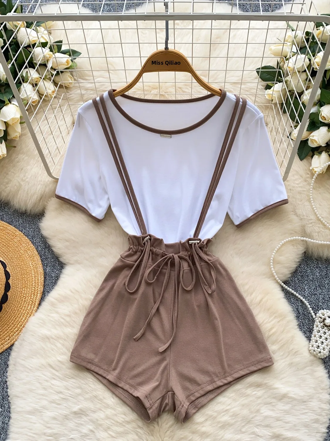 Sweet And Spicy Girl Summer Outfit Simple Color Blo round Ne ort Sve T-irt Top Waist Cinched Strap Wide Leg Jumpsu...