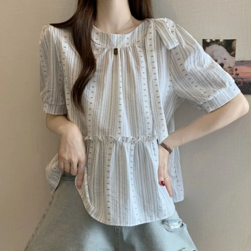 

French Fashion Short-sleeved Blouse for Women, 2025 Summer New Stylish Baby Doll Shirt with Ruffled Hem