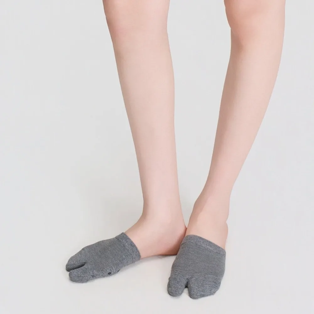 Fashion Silicone Anti-slip Forefoot Socks Soft Elastic Half Feet Socks Splitting Toes Boat Socks Toe Socks Men