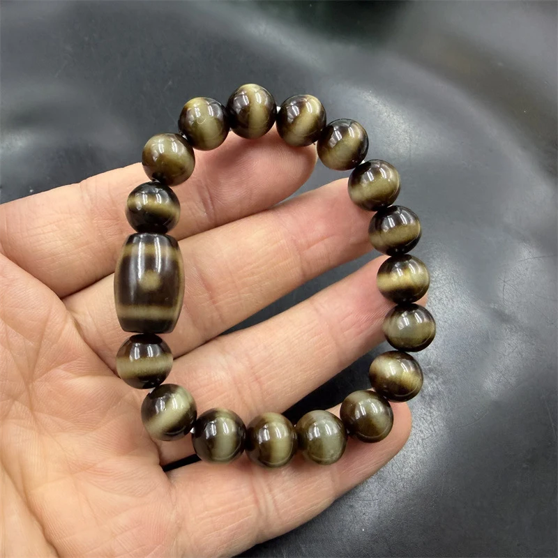 Vintage distressed first-line pharmacist Dzi bead , old agate bracelet
