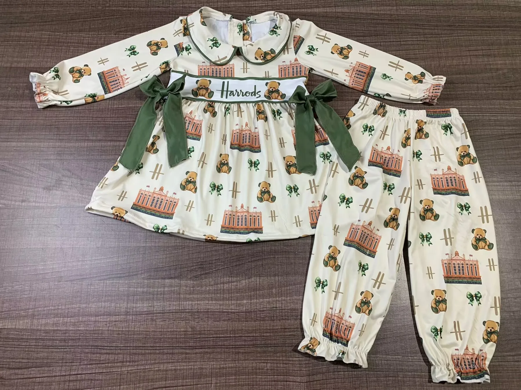 Neue Herbstkleidung für Kinder, maßgeschneiderte Milchseidenkleidung für Jungen und Mädchen, passendes 2-teiliges Set, neues Produkt, heißer Verkauf, Festival