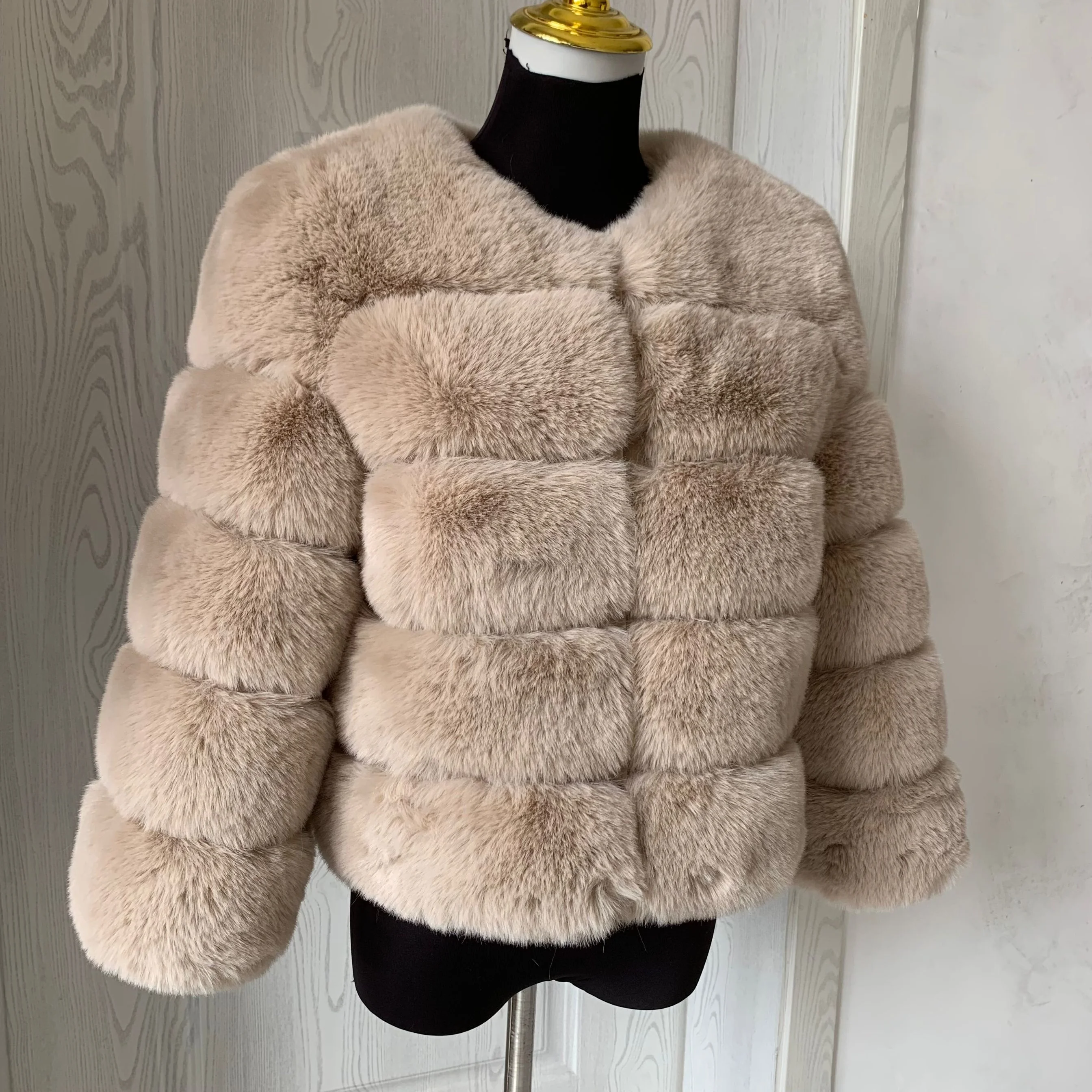 Damen Mode Kunstpelzmantel Super Angesagter Herbst Winter Kurzer Kunstfuchspelz Flauschige Jacke Hochwertig 7XL Damen Pelzmäntel – Detail 36
