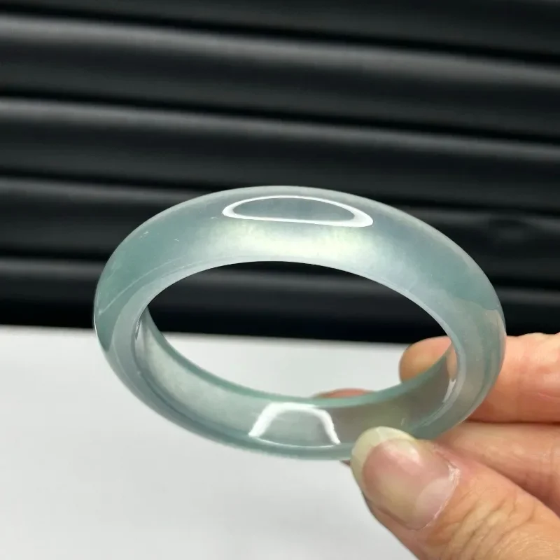 

Gao Bingbing Blue Quartz Rock Jade Bracelet, Fashionable Women's Bracelet Jewelry