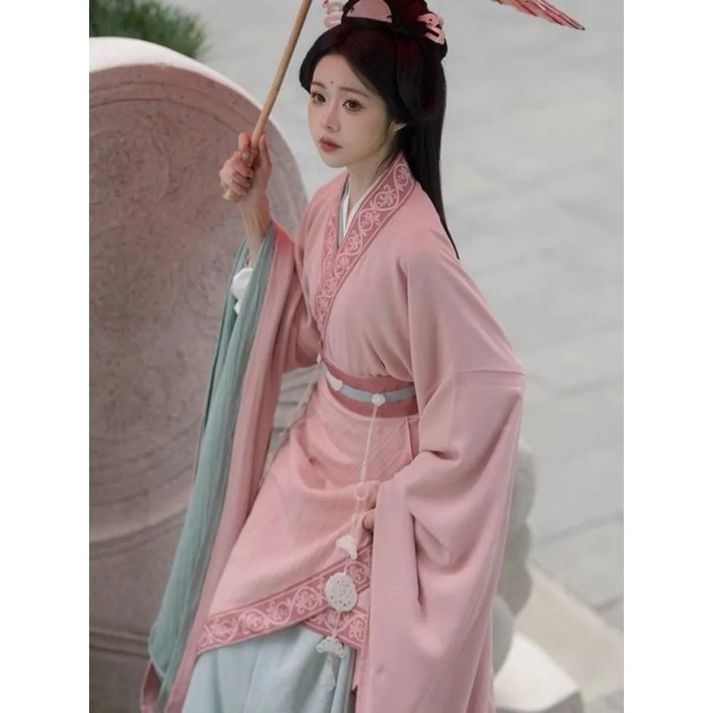 

North and South Dynasties embroidered top, solid color waist-length thickened cape, winter New Year's clothing