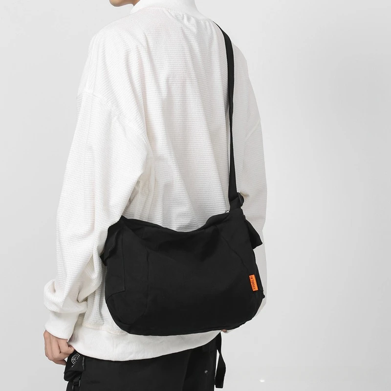 Japanese 2024 New Single Shoulder Bag Minimalist Canvas Crossbody Bag Instagram Brand Shoulder Bag Student Postman Bag