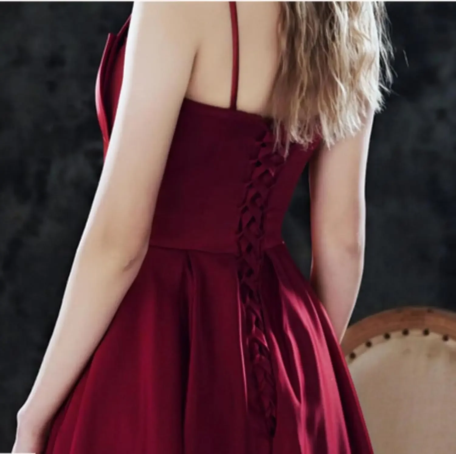 カスタムメイドの新しいサテンミディアムロングスパゲッティストラップドレス特別な日のプロムブライドメイドドレス女性のドレスパーティー