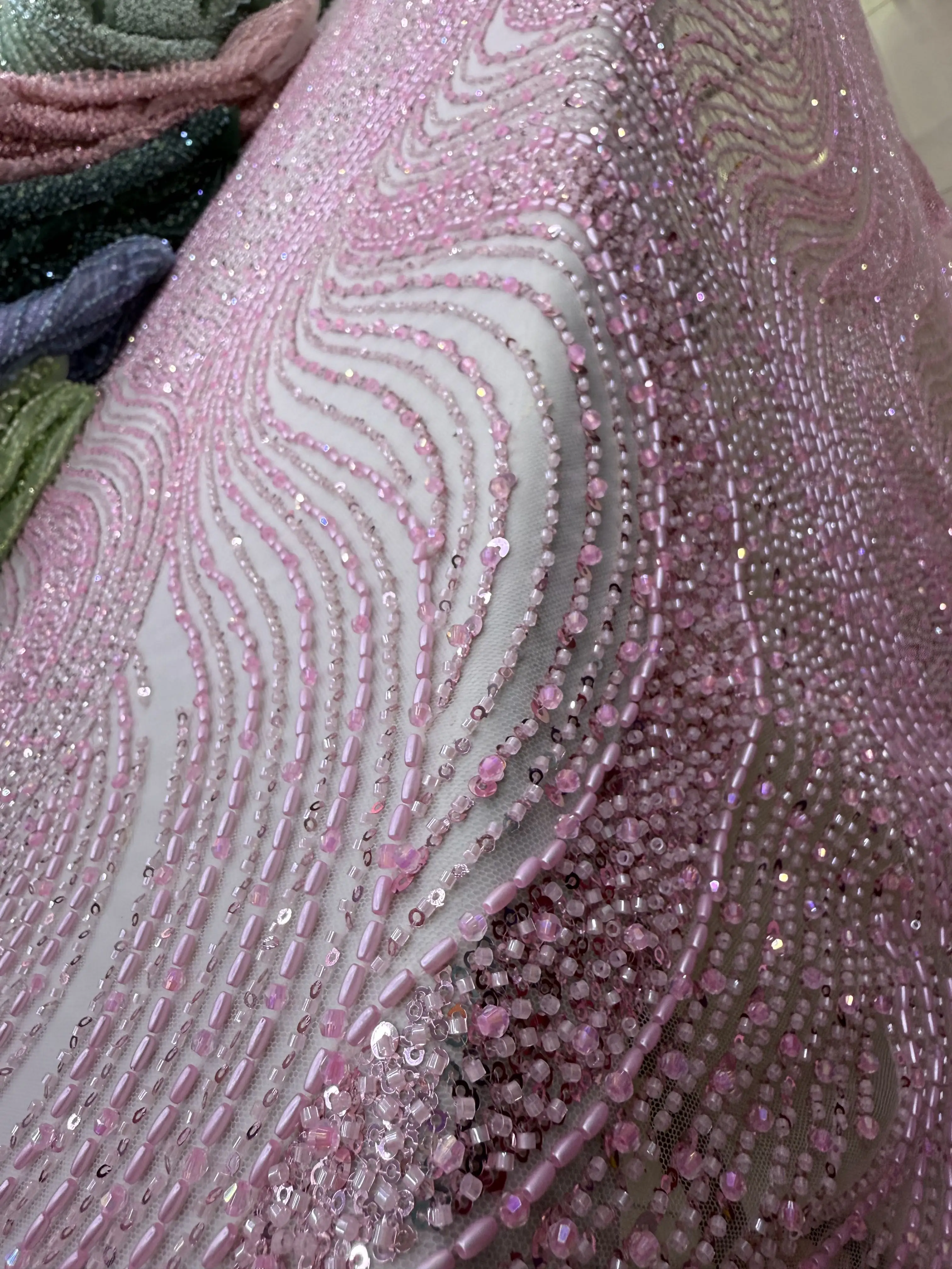 High - End Exquisite Nigerian Beaded Embroided 2025 Glittering Mesh Sequins Lace The Artistry of African Wedding Fabrics F4607