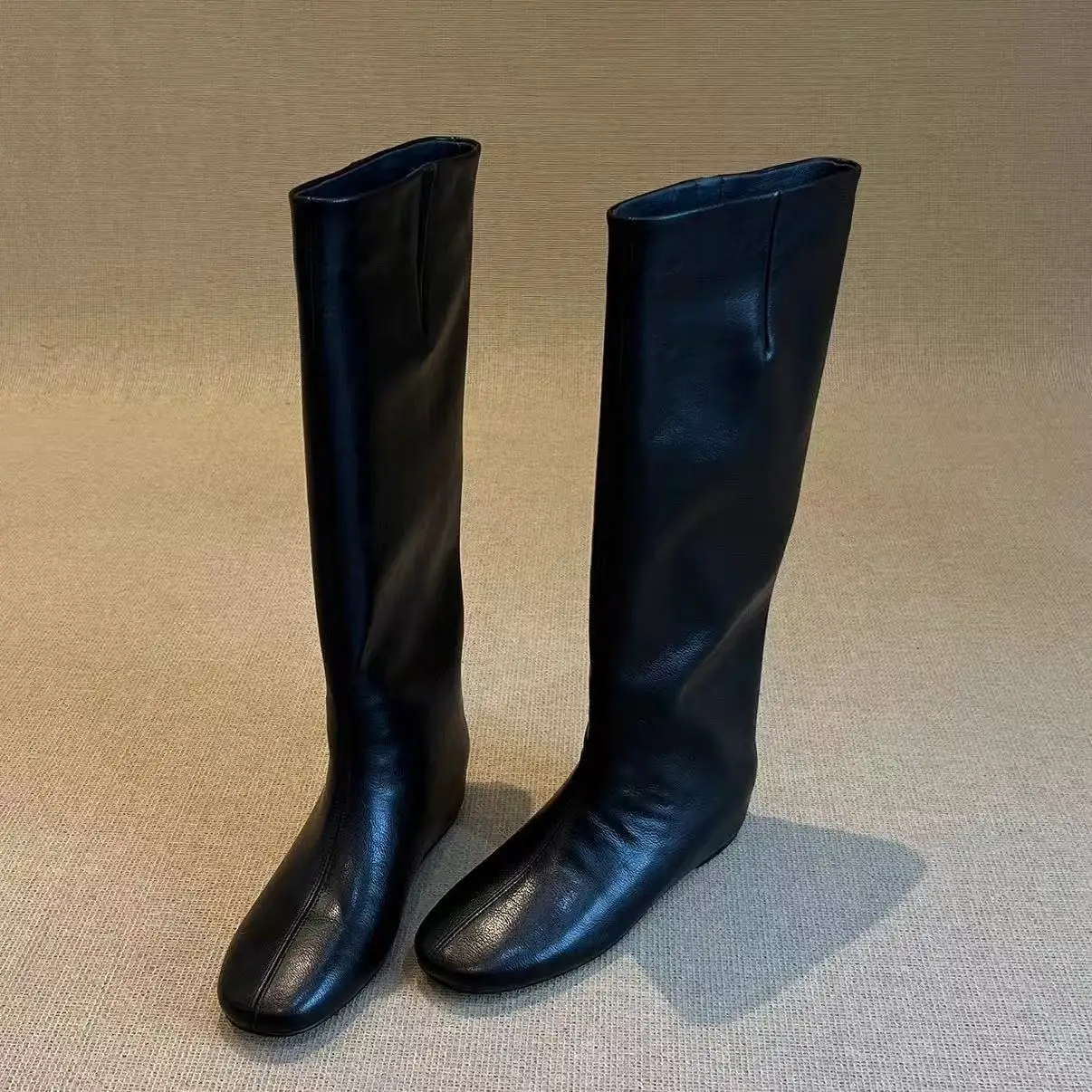 

Women High Boots Flats Boots Sport Sneaker Chelsea Long Boots Winter Designer Walking Running Boots Warm Snow Boots Fashion