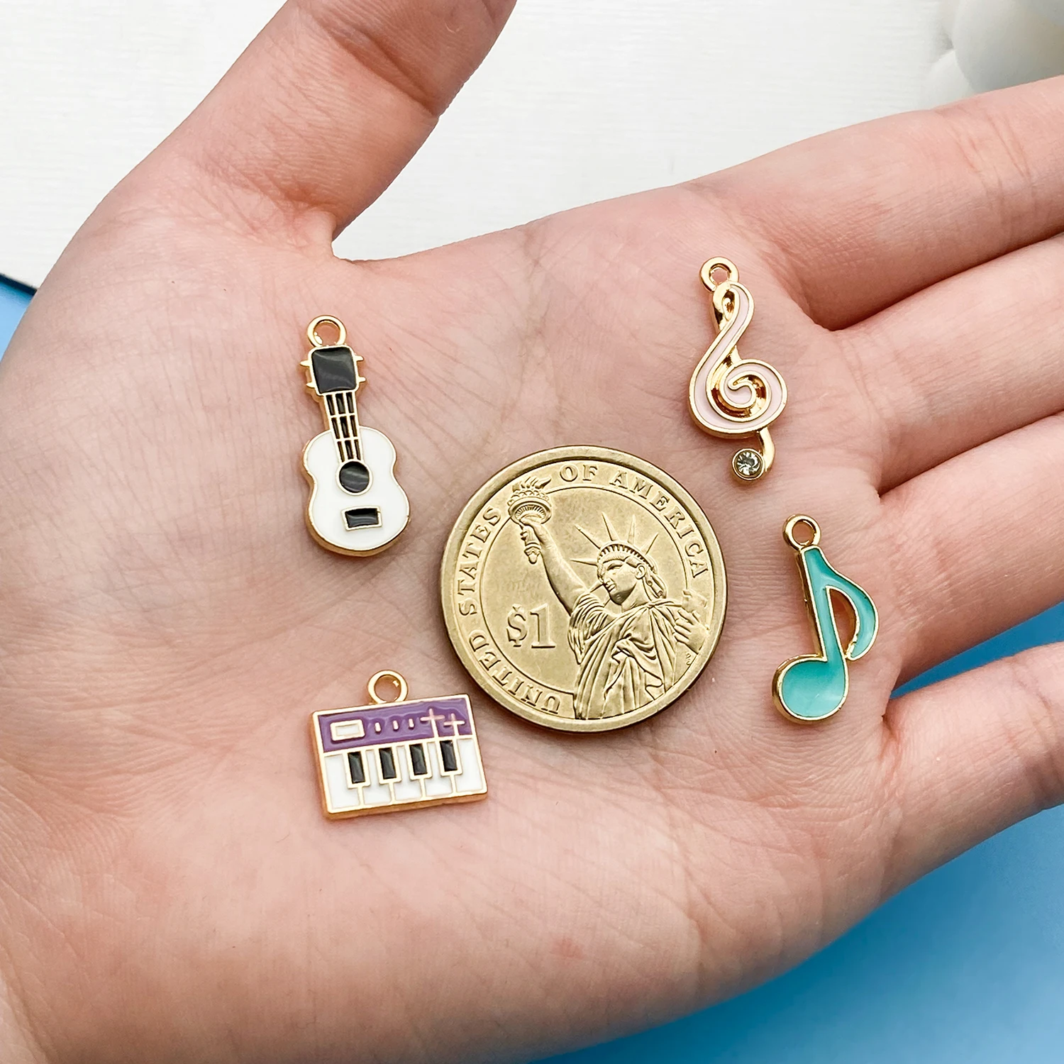 믹스 오일 음악 심볼 세트 시리즈 쥬얼리 제작 DIY 공예 할로윈 크리스마스 추수감사절 패션 액세서리, 20 개/드립