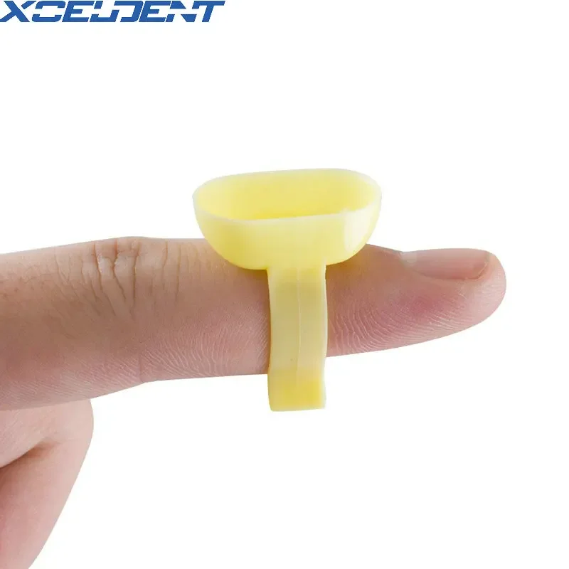 100pcs Dental Disposable Plastic Handy Finger Bowl Cup for Mixing Cement Powder Class Lonomer Dentistry Tools