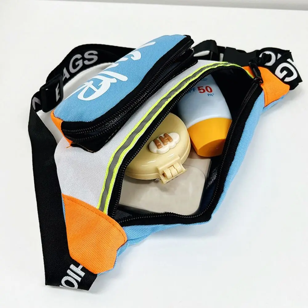Immagine 3: Graziosa Mini Borsa a Tracolla in Tessuto Oxford, Marsupio a Forma di Banana con Stampa di Lettere, Borsa da Petto per Bambini