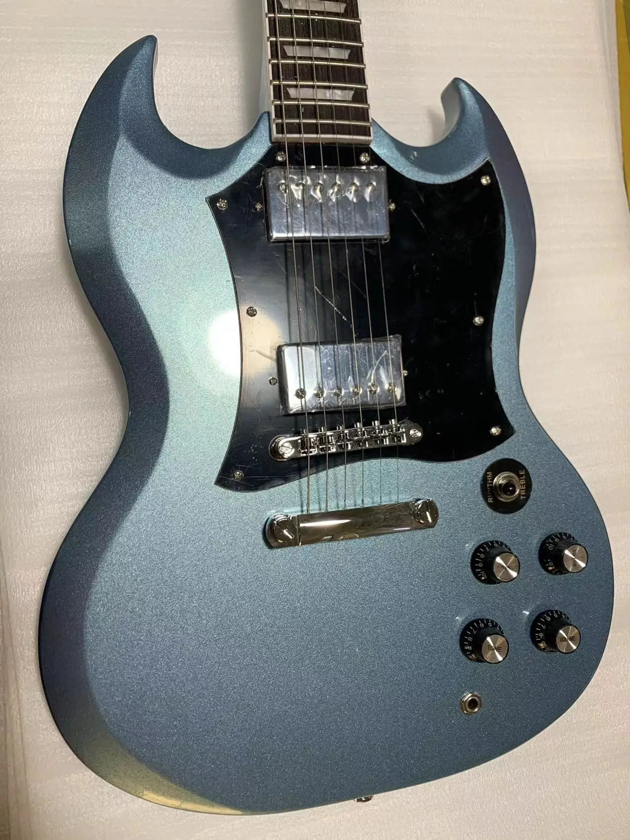 SG Electric Guitar Cream Blue Color Golden Hardware Mahogany Body 6 Strings Handcrafted Guita，Free shipping,