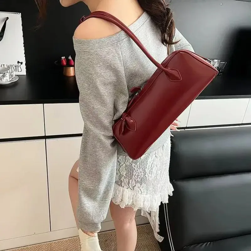 Vintage Lange Schultertasche für Damen, Luxuriöse Rindsleder-Handtasche, Damen-Umhängetasche für Pendlerinnen und Einkäufe – Detail 11
