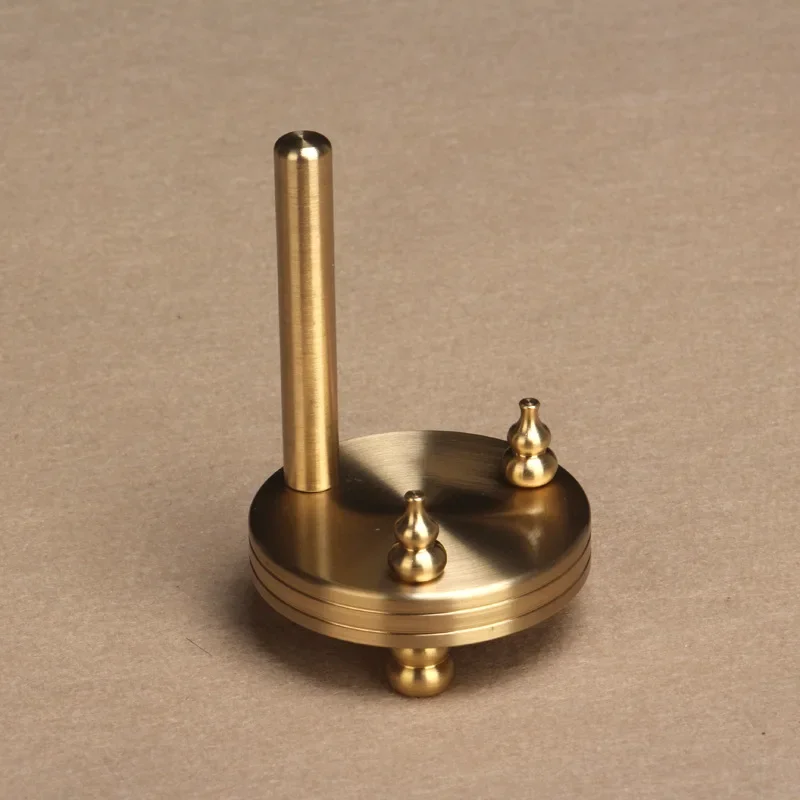 

Pure brass solid tripod base with triangular bracket function placement, compass, Bagua, Mirror, Shanhai Town, Hulu Wenchang