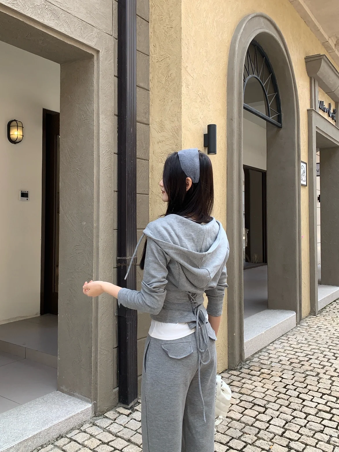 

ay Faion Casual Spor Hooded Waist-Cinching Jaet Wide Leg Pants Set Beloved Golden Girl Belted High Waist Long Sve