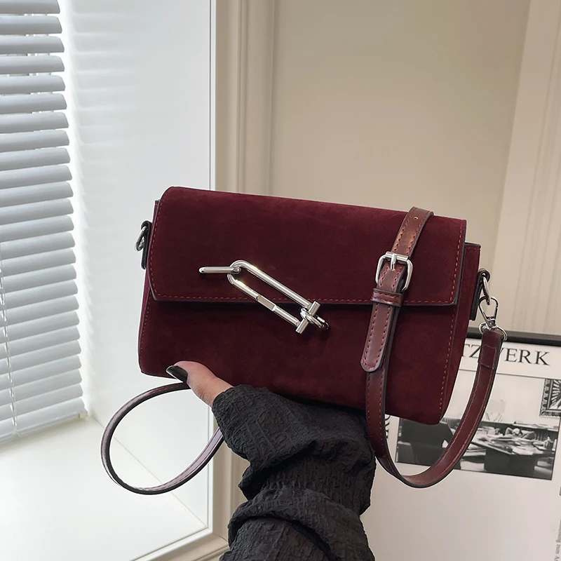 

Luxury Ladies Messenger Bag Genuine Leather Elegant Crossbody Design With Adjustable Strap Top Designer Handbags