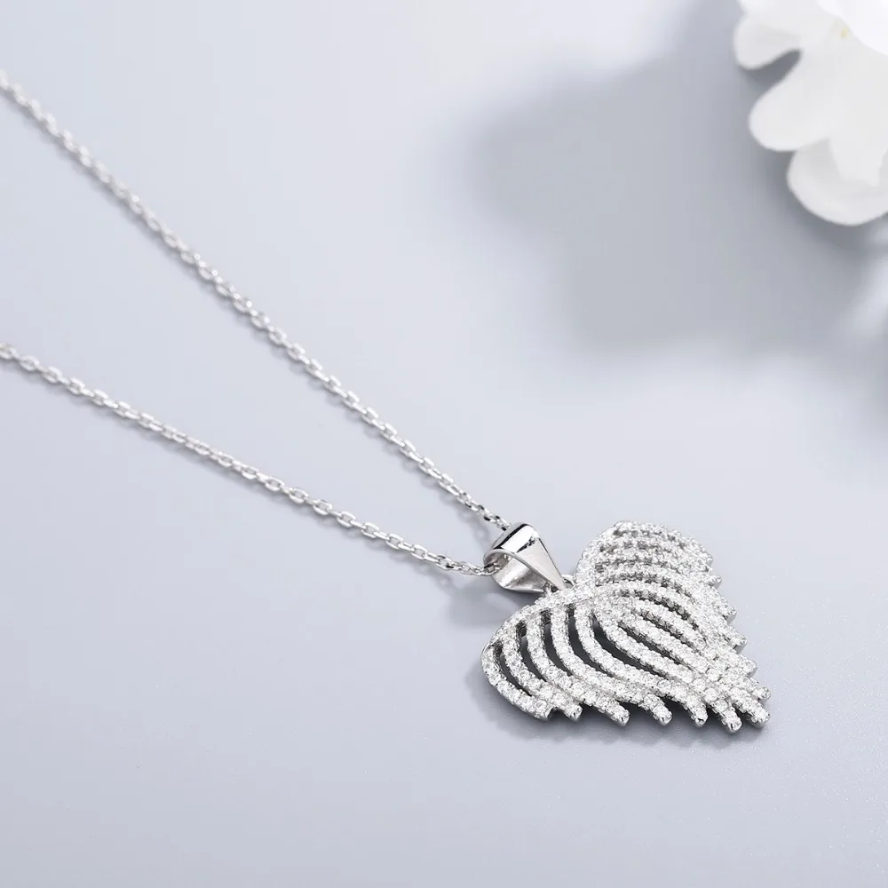 

2025 New Light Luxury Necklace, Exquisite Craftsmanship, Creating A Unique Temperament, Women's Exclusive Elegant Neck Jewelry