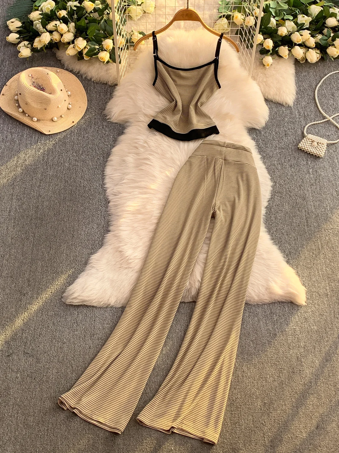 Zoet en pittig meisje kleur Blo gestreepte tanktop en hoge taille broek met rechte pijpen Casual afslankende zomer tweedelige set