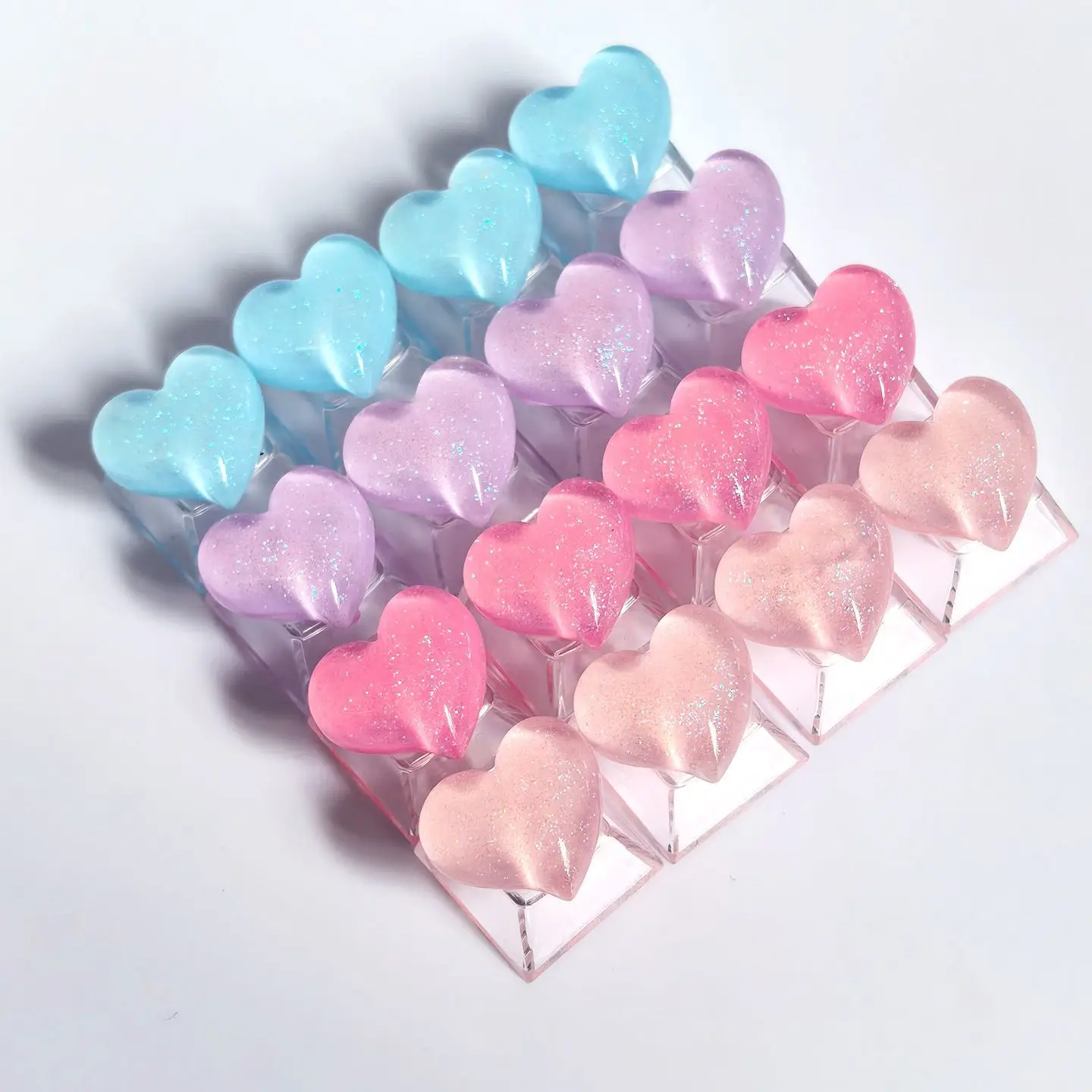 

4pcDIYR4 keycaps creative heart mechanical keyboard personalized decoration wasd added up, down, left, right pink translucent