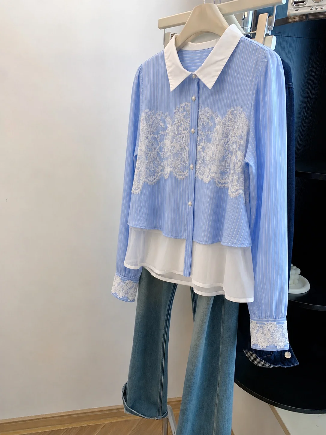  Contrast Color Stripe Women's Shirt Long Sleeve Lace Patchwork Pearl Button Soft Comfortable Casual Style Standard Fit