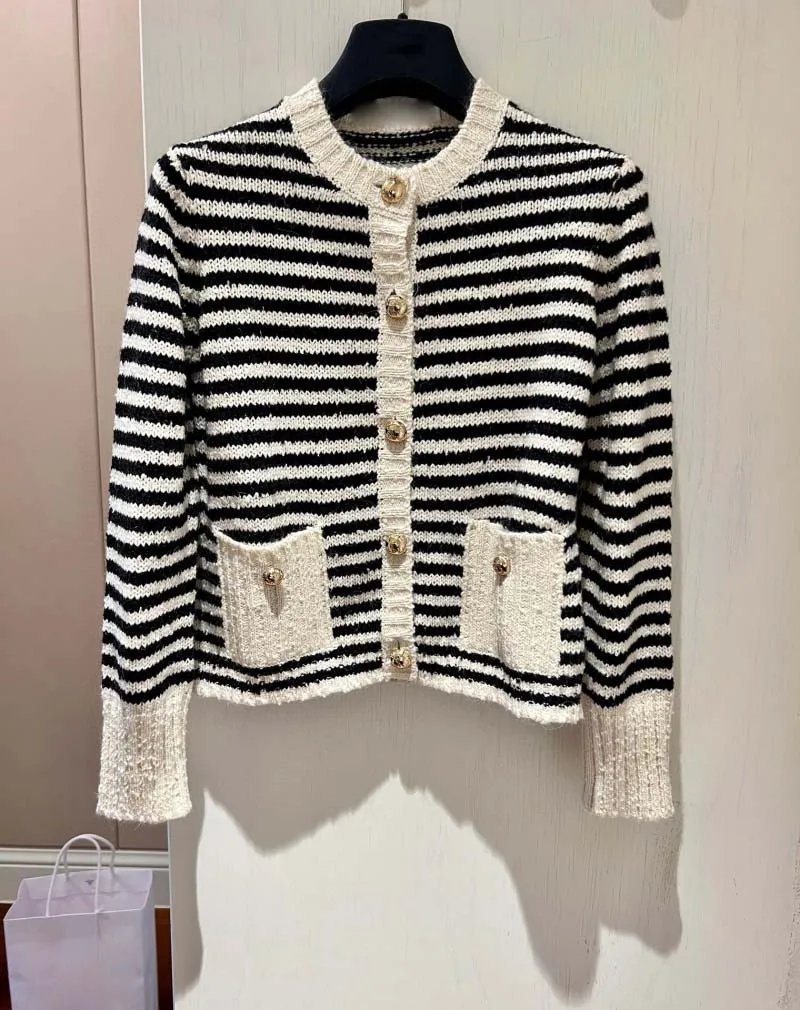 

Commuting style women's cardigan fashionable, exquisite, and capable, slimming striped contrasting wool knitted jacket