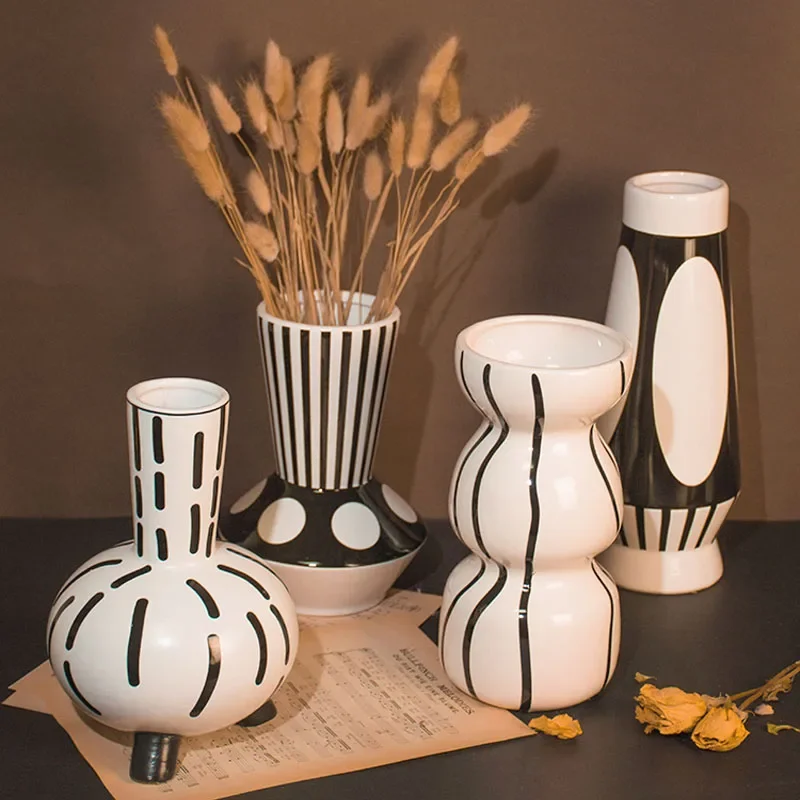 

Modern Simple Black and White Striped Vase Ornaments, Nordic Decoration, Home Ceramic Crafts, Living Room, Desktop Decoration