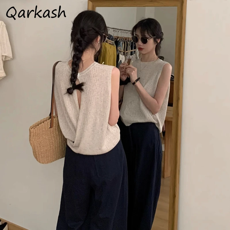 

Backless Tanks Design Button Summer Knitting Hole Fashion Cropped Harajuku Japanese Style Office Lady Comfortable Cozy New Soft