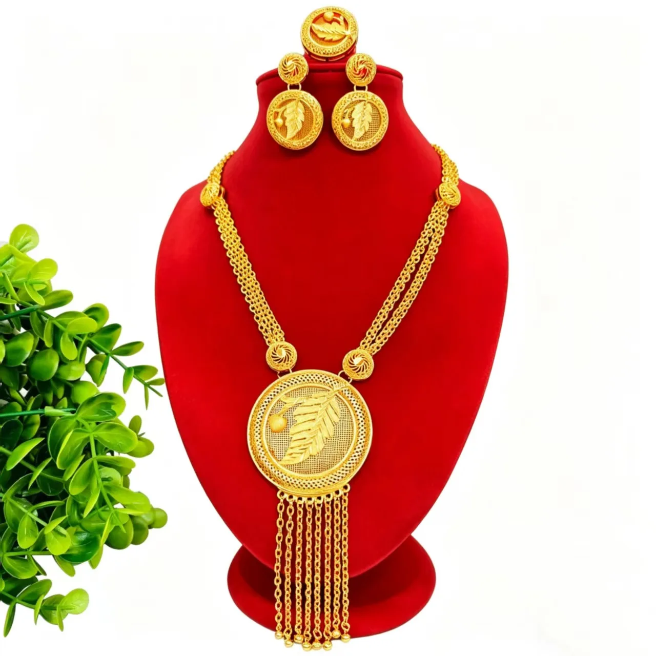 

New Fashionable Dubai France 24K Gold Plated Necklace Earrings Exquisite Wedding Party Jewelry Set for Lovers 555