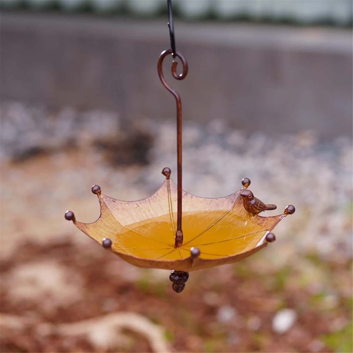 

A06R Umbrella-Shaped Bird Trough,Hanging Bird Feeder Tray for Outdoors Metal Bird Bath Pond or Drinker